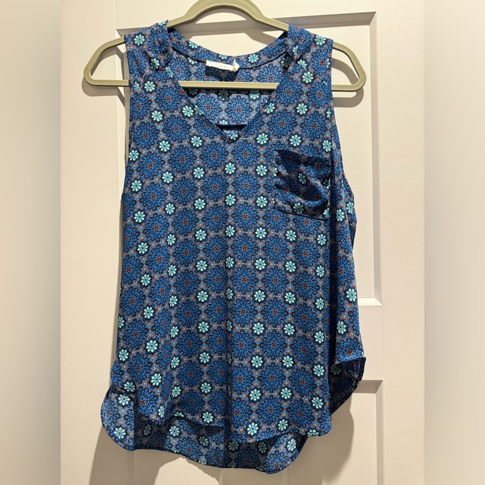 Lush Tank / Size Medium